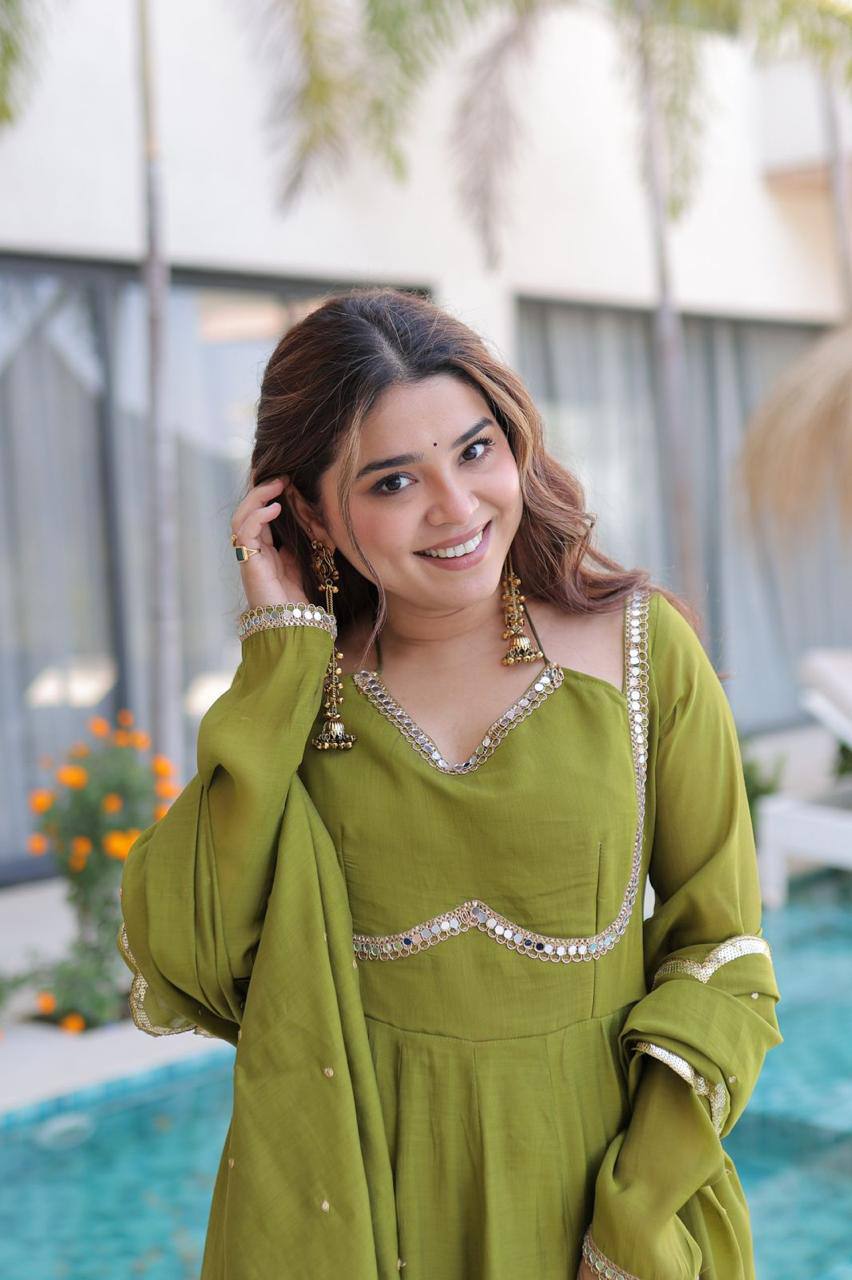 Premium Mul Chanderi Kurti, Roman Silk Pant & Chanderi Dupatta Set