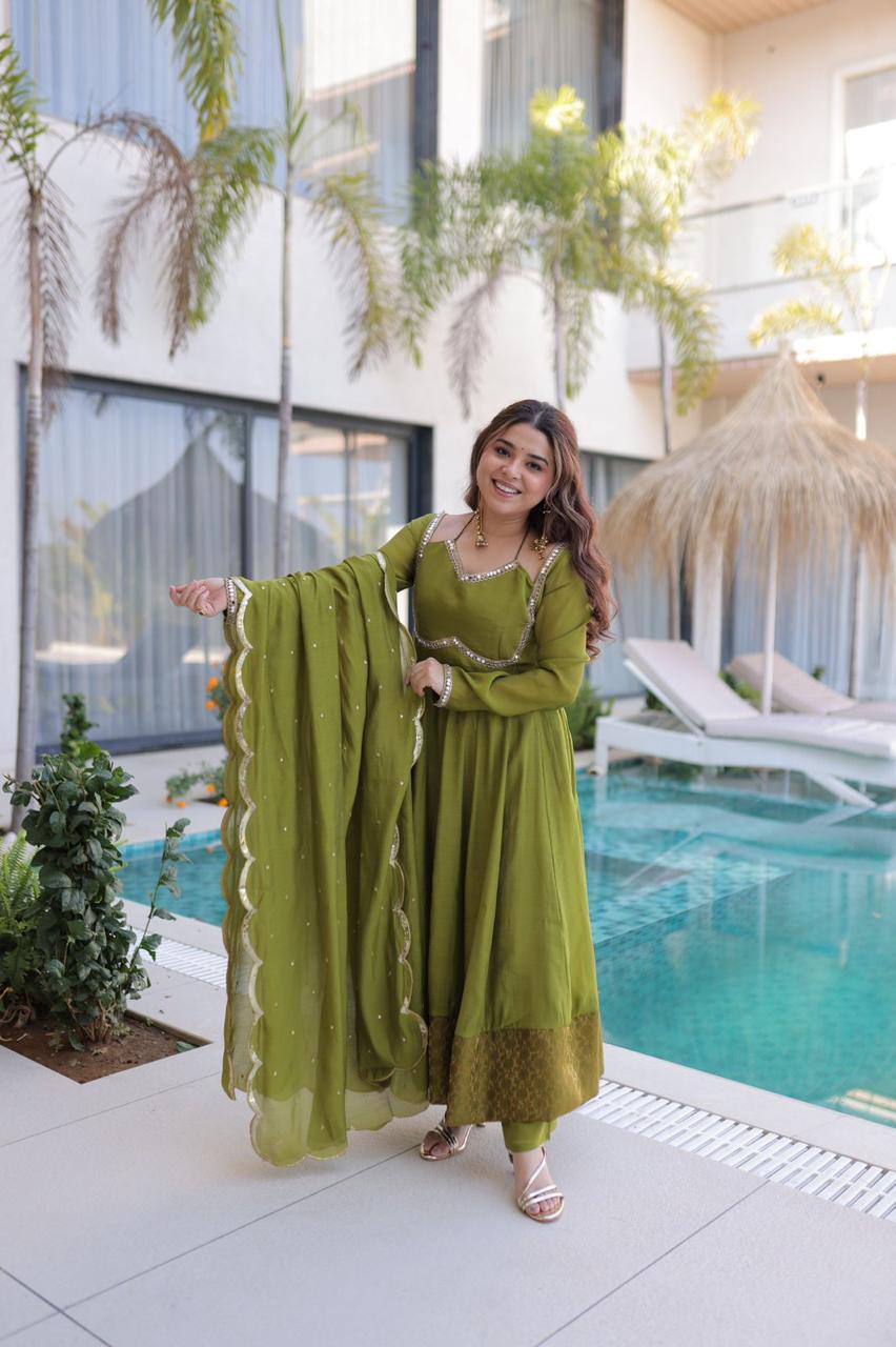 Premium Mul Chanderi Kurti, Roman Silk Pant & Chanderi Dupatta Set