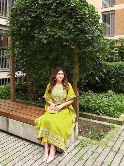 Premium Faux Georgette Kaftan & Pant Set – Sequins & Zari Embroidery Work