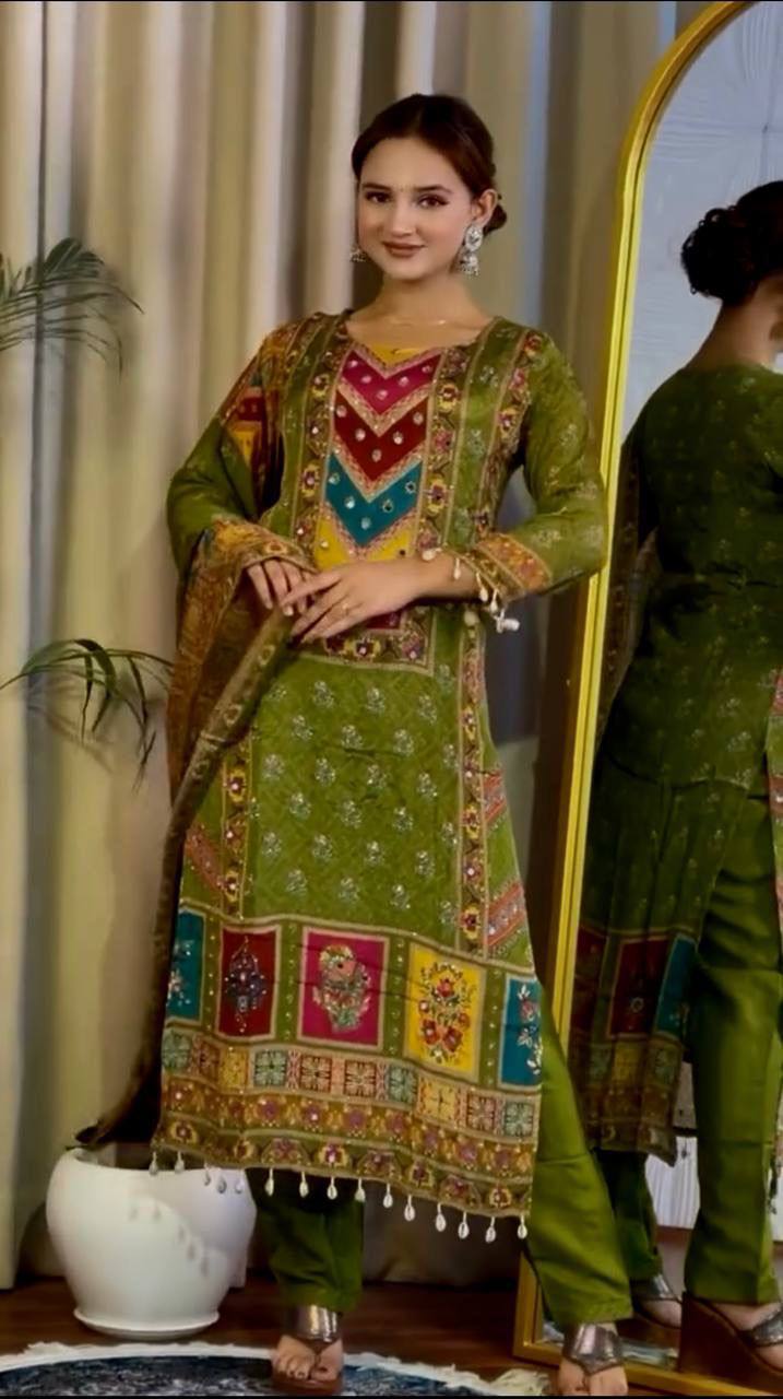 Premium Faux Georgette Digital Print Kurti, Pant & Dupatta Set