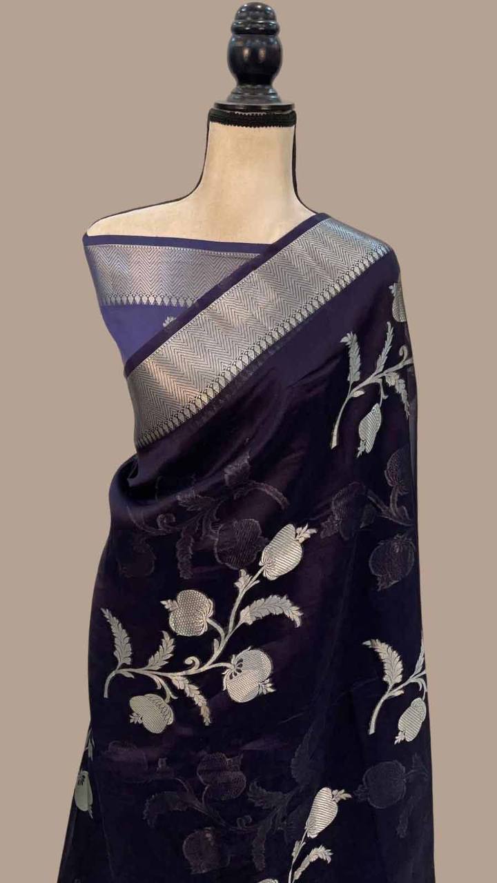 Premium Khadi Crepe Silk Saree – Antique Zari Woven Pallu