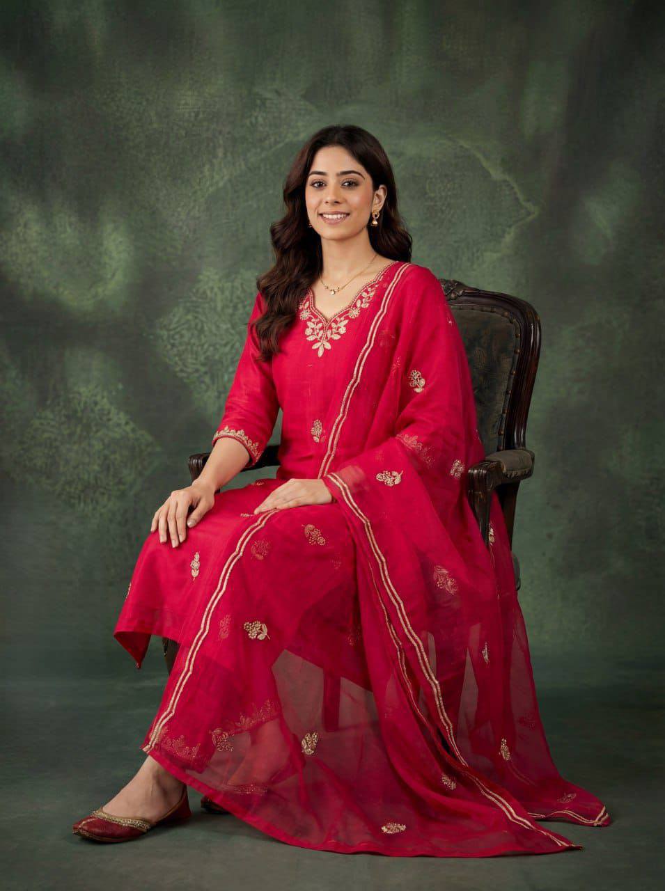 Premium Cotton Kurta Pant & Organza Dupatta Set – Embroidery Work