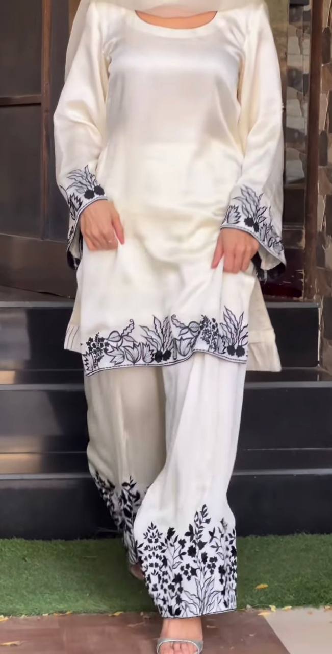 Premium Chinon Silk Top, Farshi Salwar & Dupatta – Multi‑Needle Embroidery