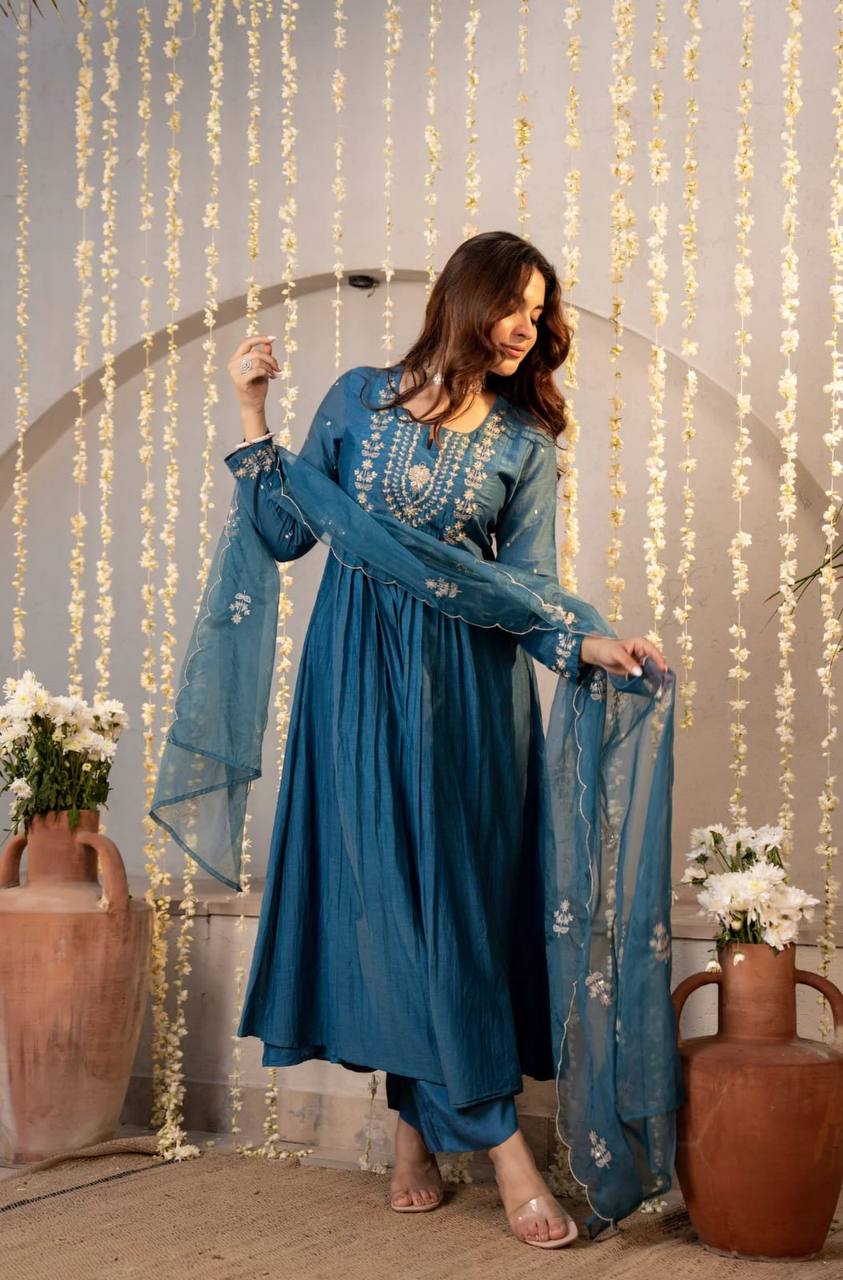 Premium Pure Viscose Chanderi Silk Kurta Set – Sequins Embroidery