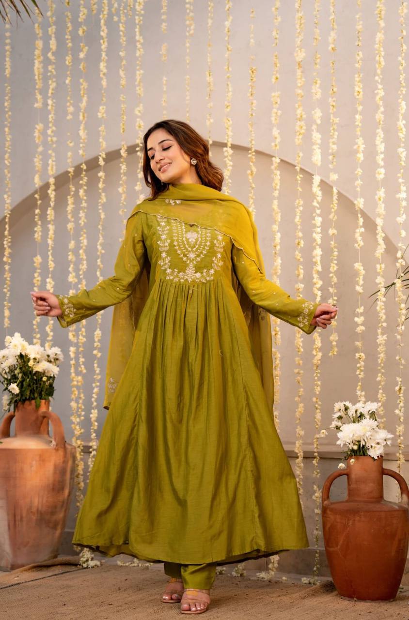 Premium Pure Viscose Chanderi Silk Kurta Set – Sequins Embroidery