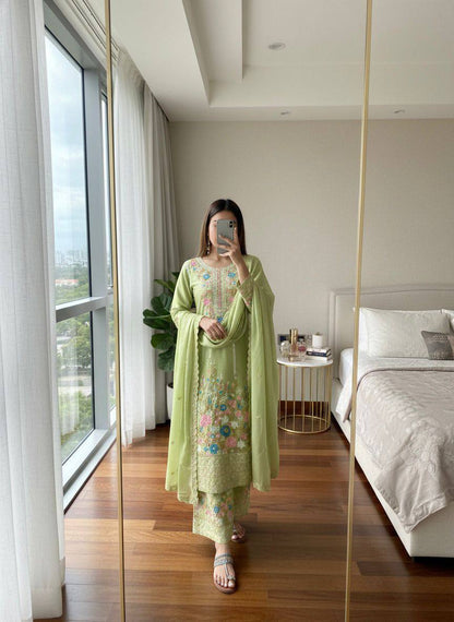 Premium Chinon Silk Kurti, Plazzo & Dupatta