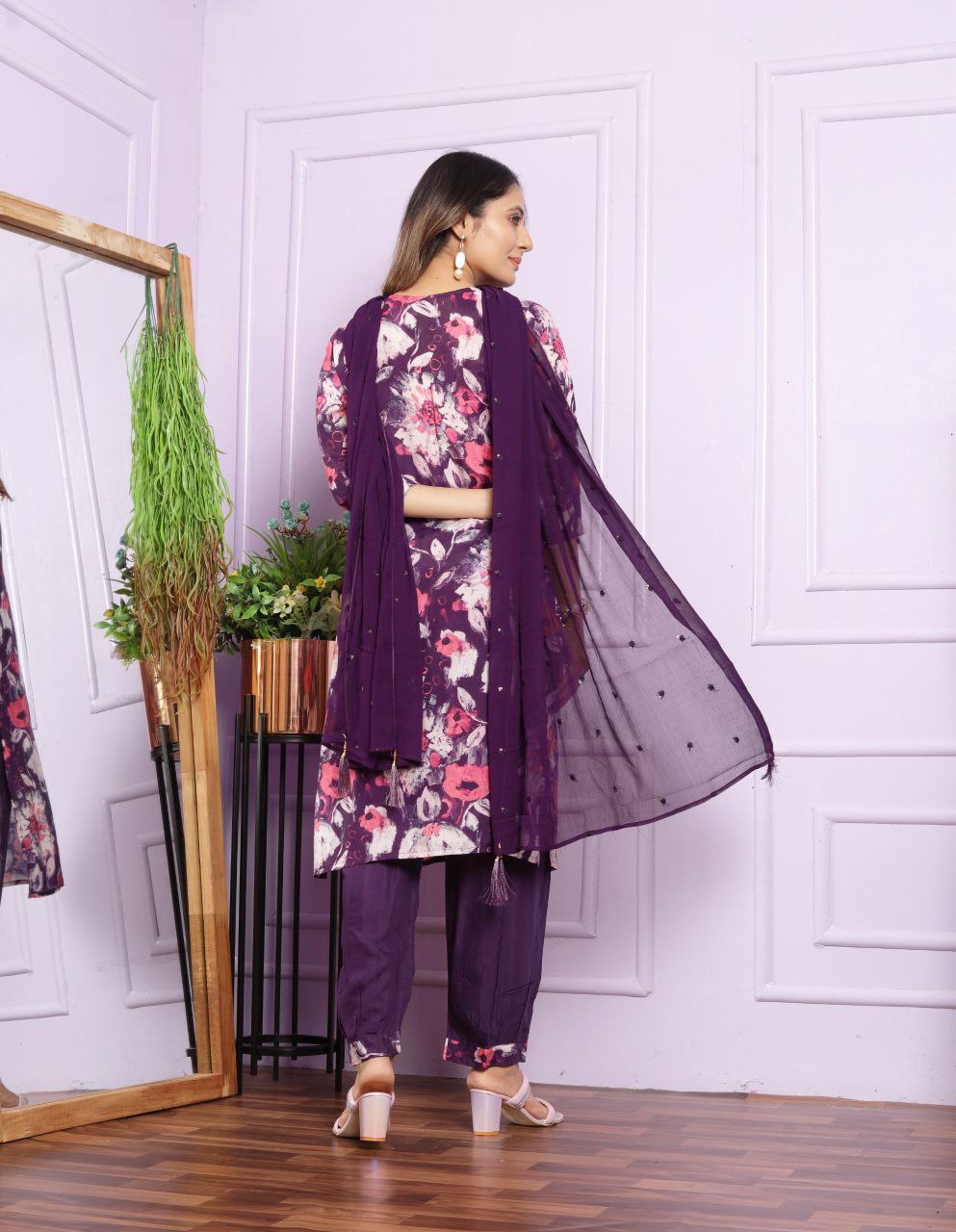 Graceful Kurta Set with Dupatta