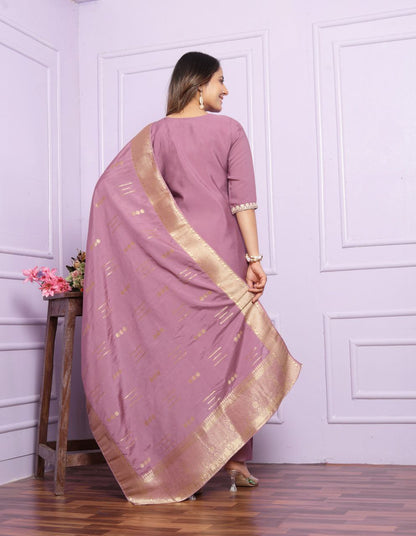 Elegant Kurta Set with Dupatta – A Perfect Blend of Comfort and Style!