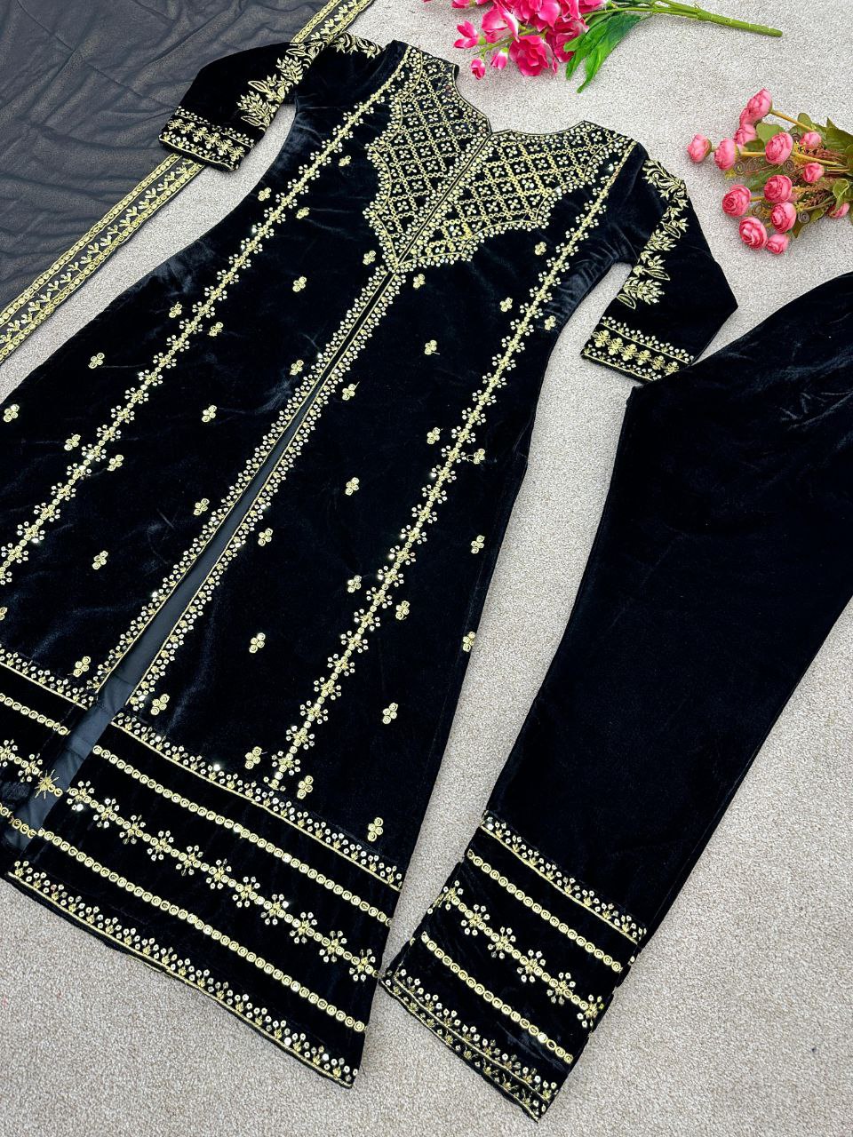 Elevate Your Wardrobe with Our Luxurious Heavy Viscose Black Velvet Top and Dupatta