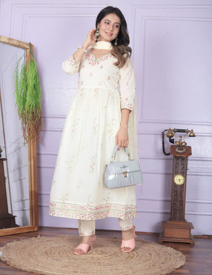 Elegant Kurta Set with Dupatta – Graceful and Timeless