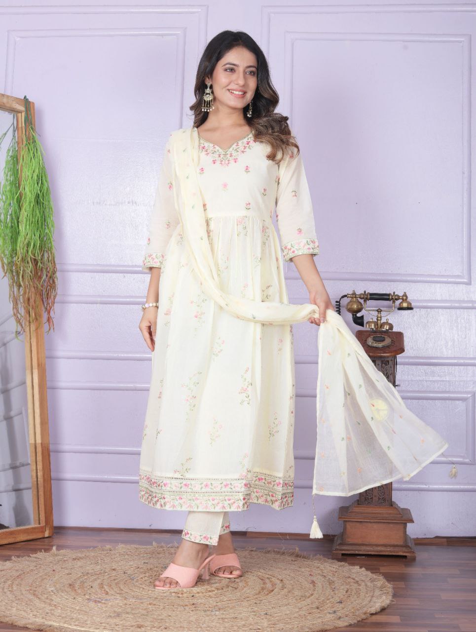 Elegant Kurta Set with Dupatta – Graceful and Timeless