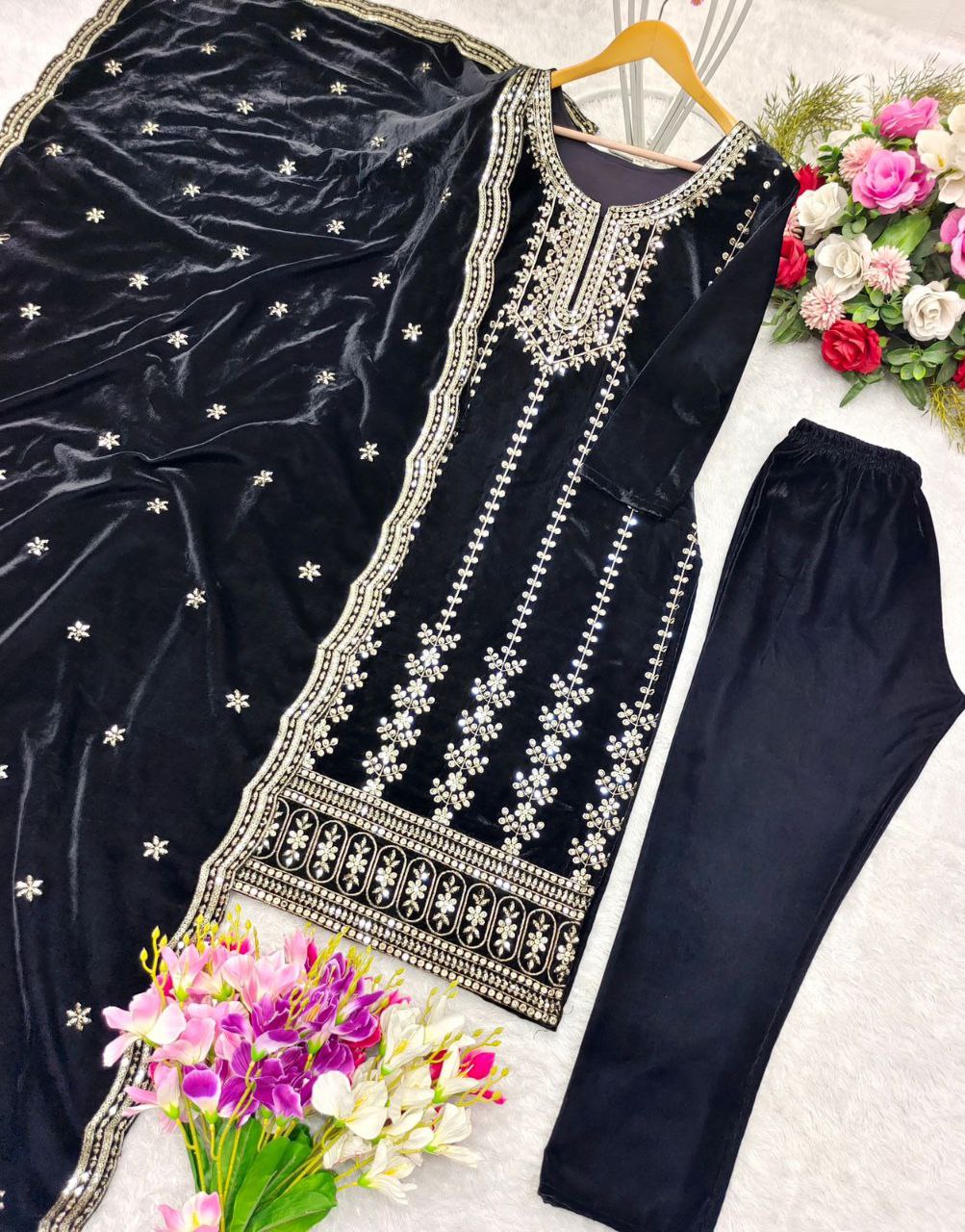 Luxurious Black Velvet Top-Pant-Dupatta Set – Elegance Redefined