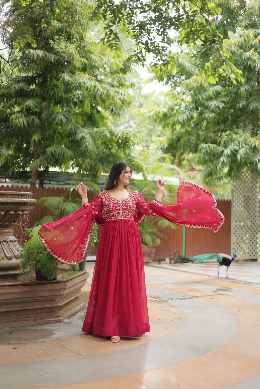 Gown with Dupatta Collection 2025 – A Glamorous PInk Shade Gown Ensemble for Every Occasion!