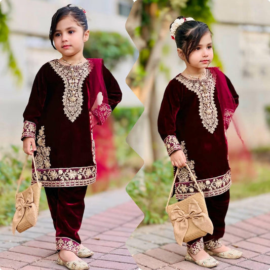 Premium Viscose Velvet Kurta‑Pant‑Dupatta Set – Heavy Embroidery Sequins Work