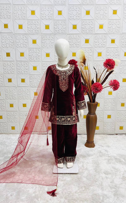 Premium Viscose Velvet Kurta‑Pant‑Dupatta Set – Heavy Embroidery Sequins Work
