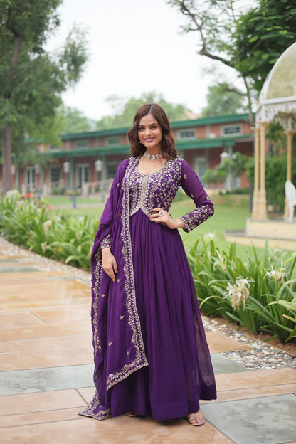 Glamorous 2025 Premium Readymade Gowns – Redefine Elegance!