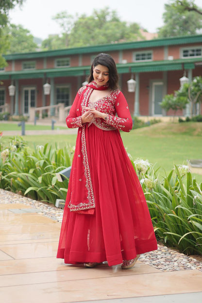 Glamorous 2025 Premium Readymade Gowns – Redefine Elegance!