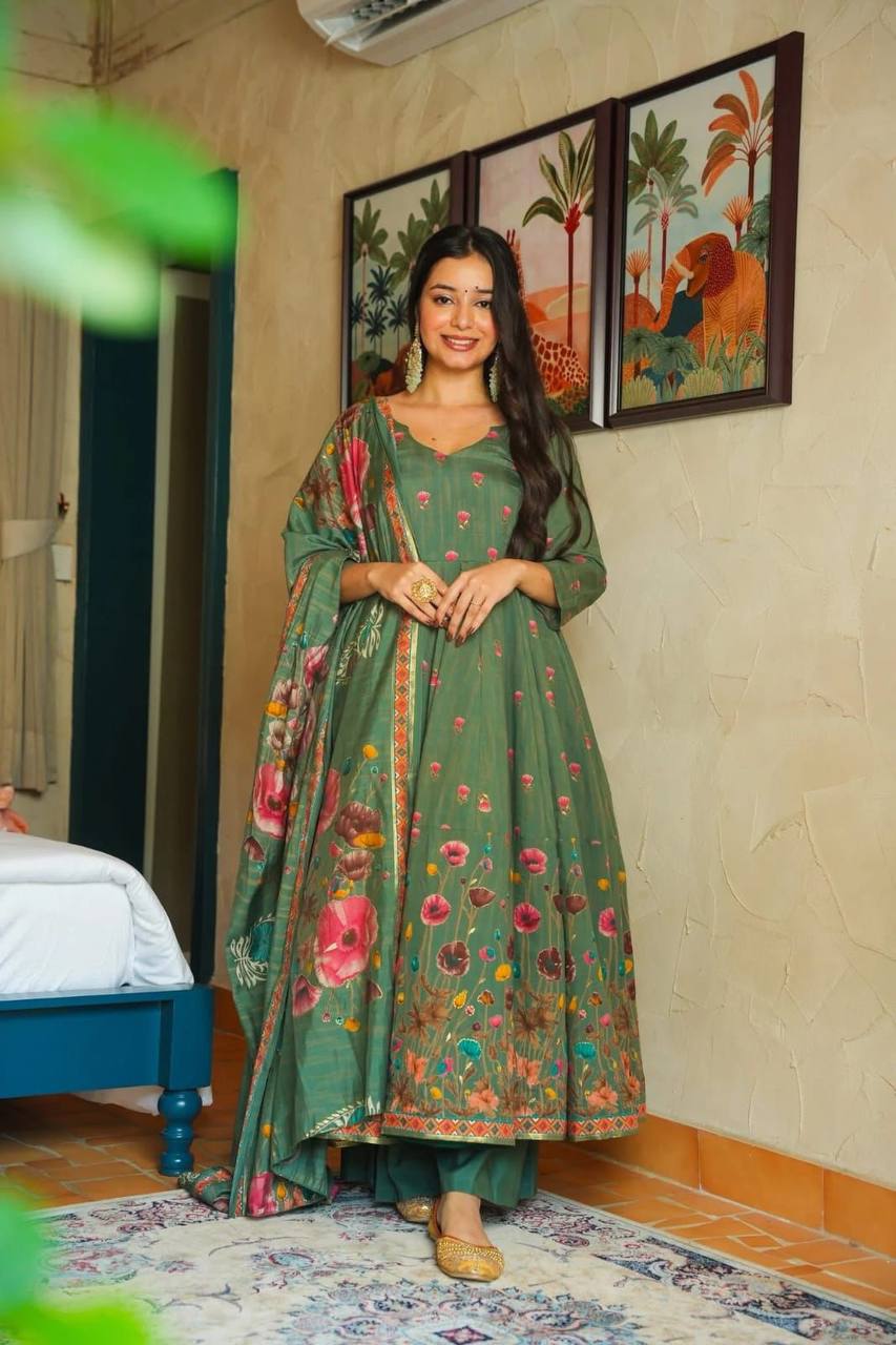 Premium Viscose Rayon Kurta‑Pant‑Dupatta Set – Elegant Design