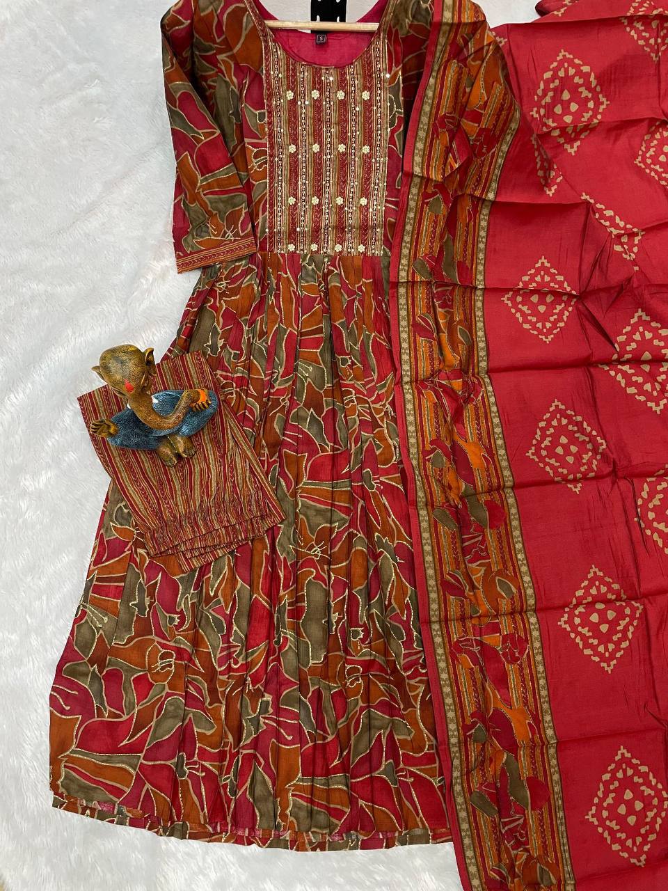 Premium Modal Print Kurti‑Pant‑Dupatta Set – Multi‑Thread Embroidery