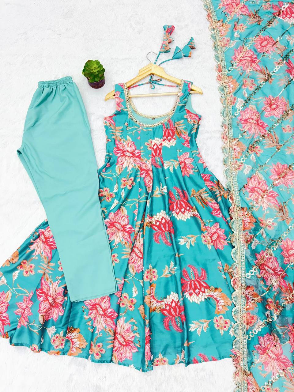 Premium Muslin Floral Print Anarkali Suit – Kali Cut with Organza Dupatta