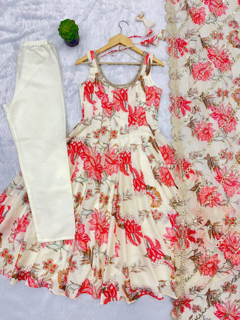 Premium Muslin Floral Print Anarkali Suit – Kali Cut with Organza Dupatta