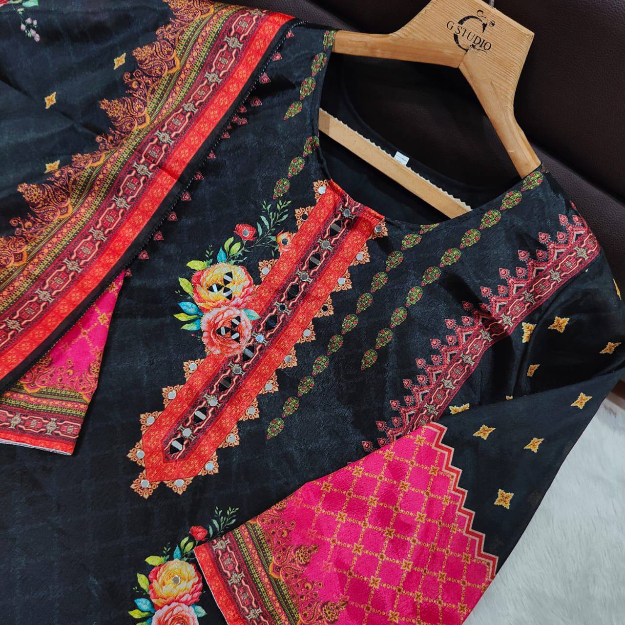 Premium Pakistani Chinon Silk Kurti Set with Floral Print & Mirror Embroidery – Eid Special 3‑Piece Outfit