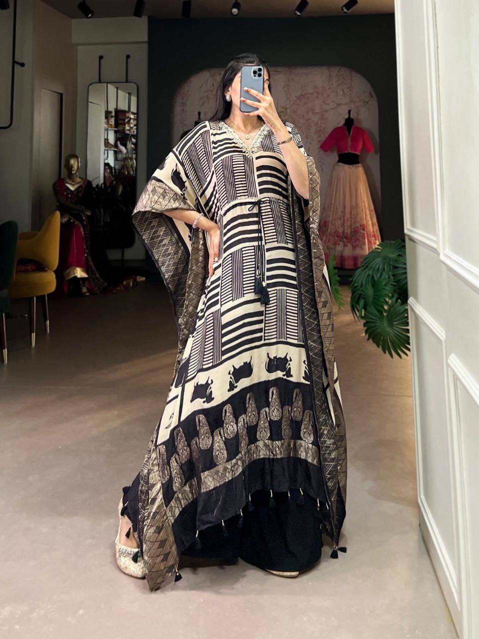 Pure Elegance with Our Kaftan Collection – A Touch of Timeless Beauty