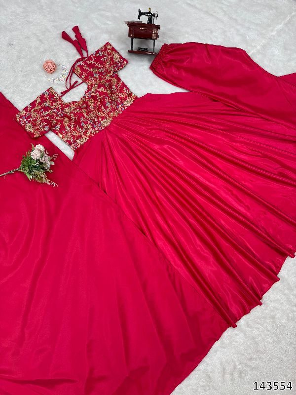 Elegant Heavy Crepe Embroidered Kurti Pant Set with Dupatta