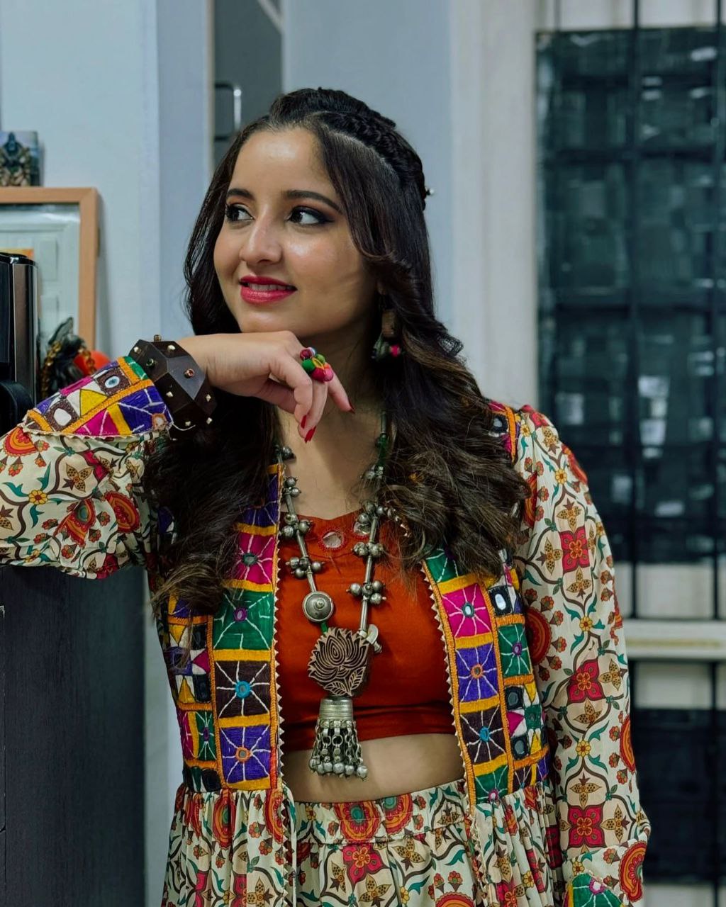 Navratri 2025 Special Lehenga Choli Set with Shrug | 6 Meter Flair