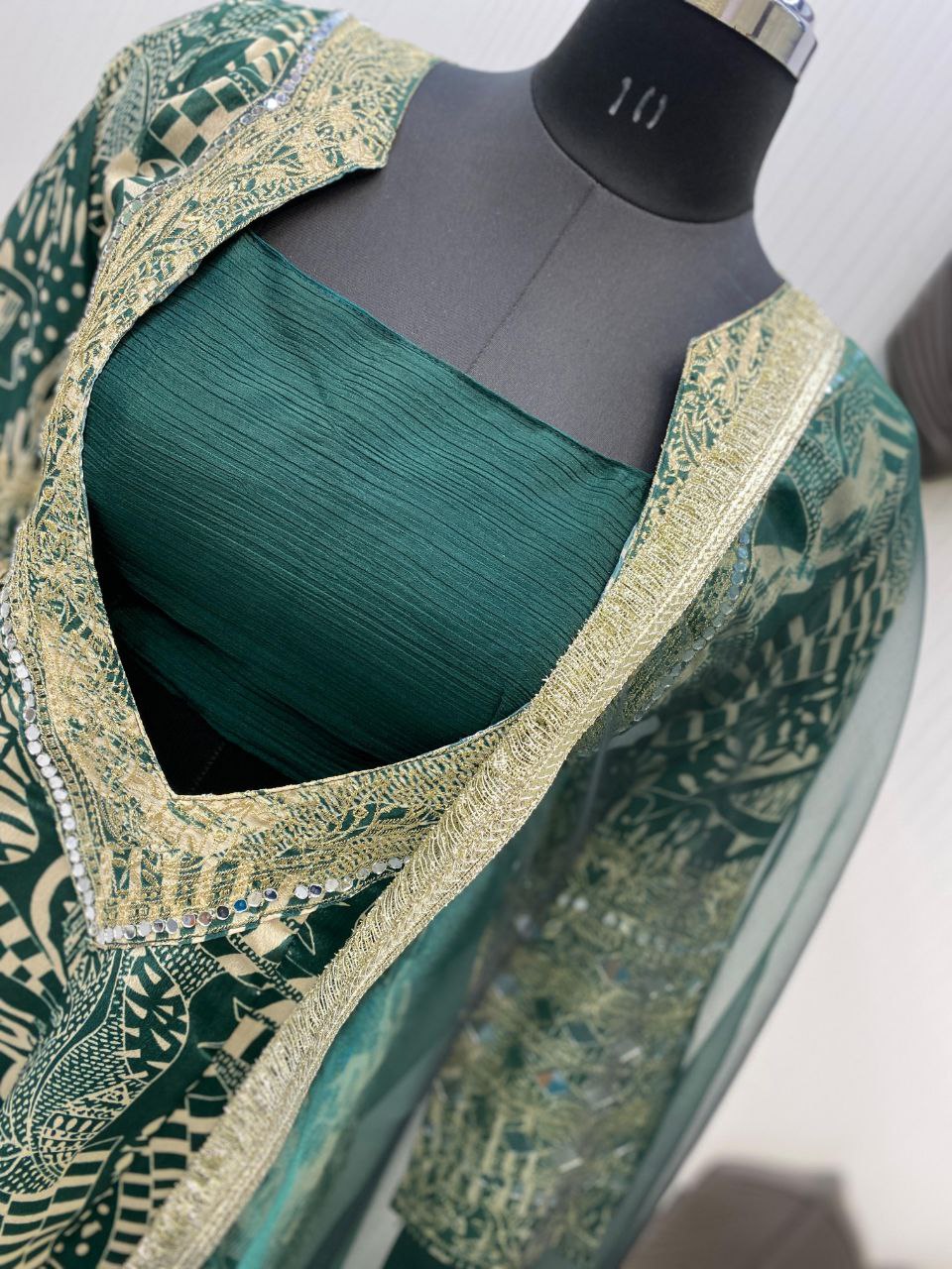 New Trendy 4-Piece Indo Western Set – Embroidered Chinon Top, Blouse, Pant & Organza Dupatta