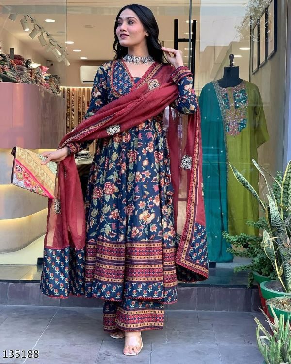 Premium Cotton Floral Kurti Pant & Dupatta Set – Elegant Everyday Wear