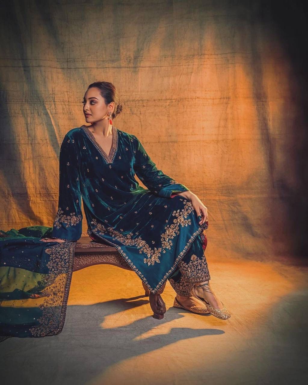 Women’s Heavy Velvet Embroidered Kurti Palazzo Set with Georgette Dupatta – Fully Stitched Festive Wear