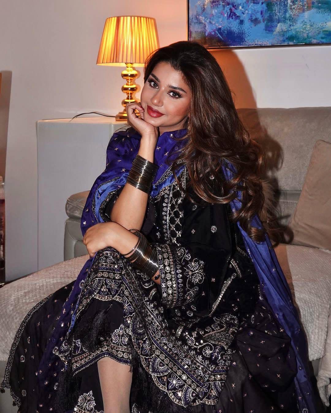 Premium Velvet Kurti Plazzo with Dupatta – 5mm Sequins &amp; Zari Embroidered Designer Set