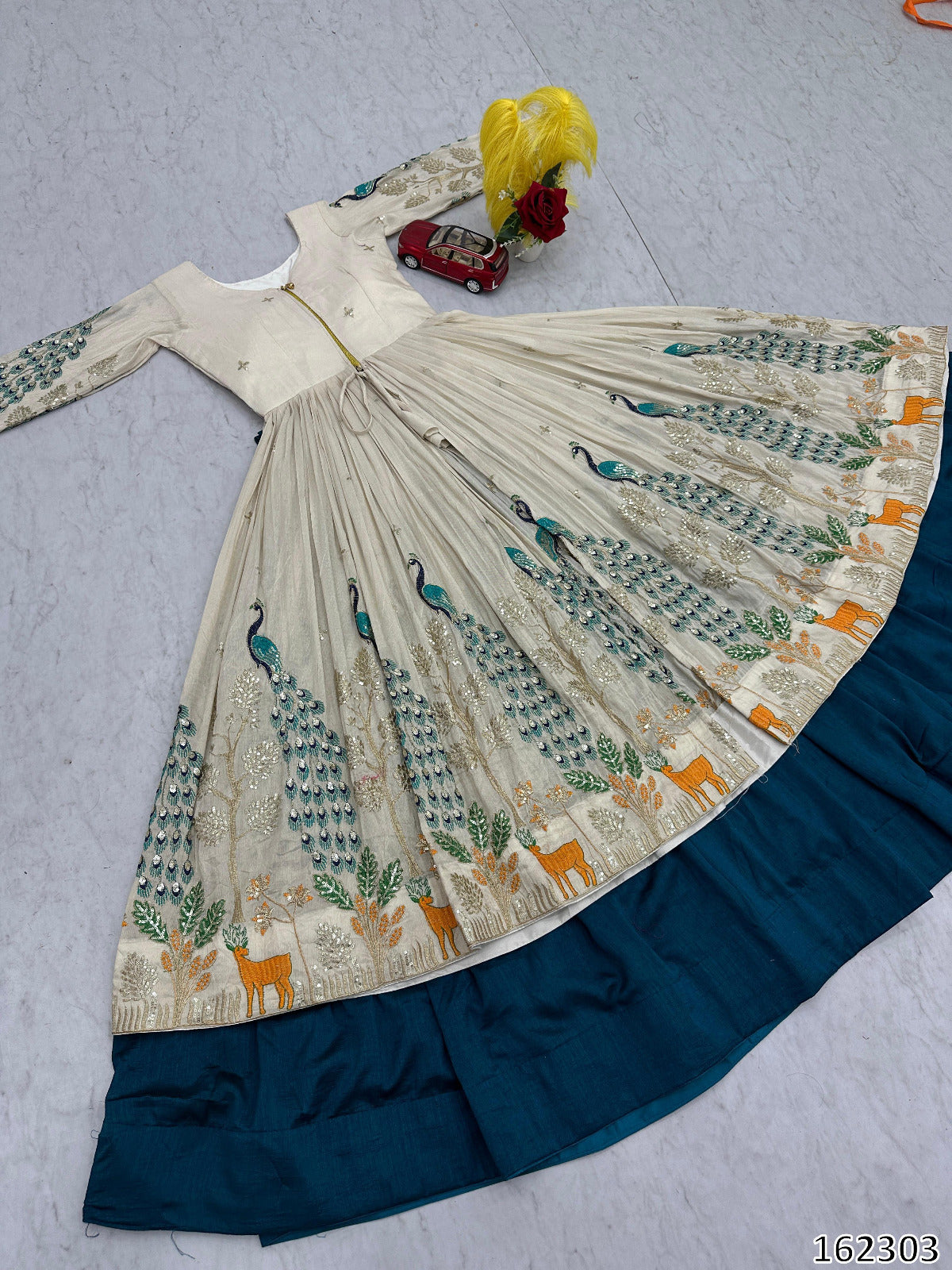 FESTIVAL SPECIAL DESIGNER CROP TOP WITH SHRUG & LEHENGA SET