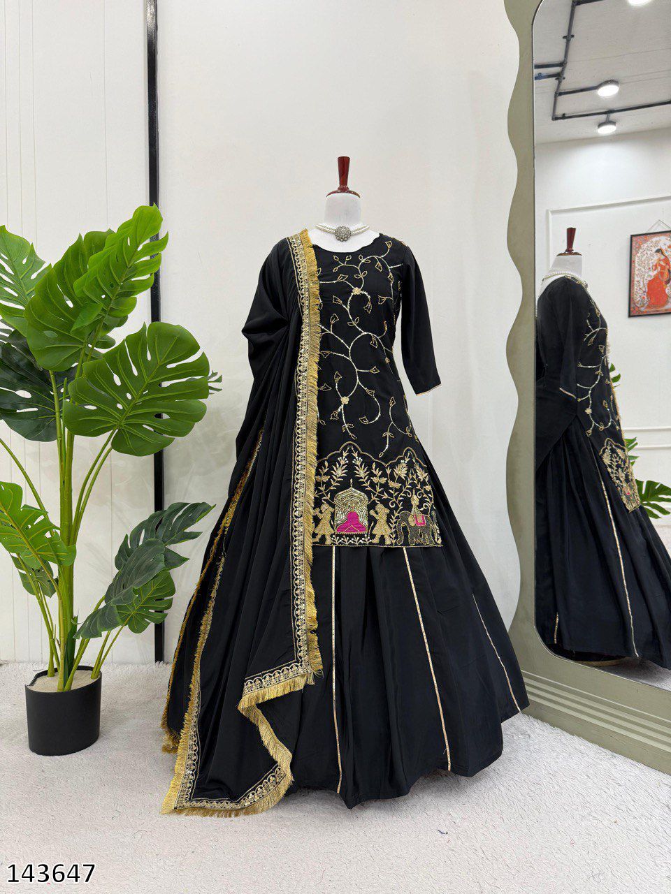Designer 3-Piece Set – Top, Lehenga & Dupatta