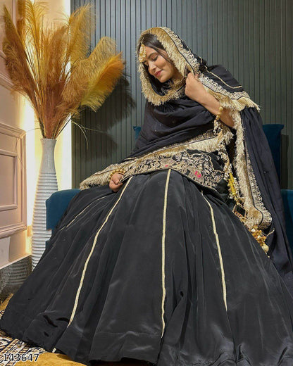 Designer 3-Piece Set – Top, Lehenga & Dupatta