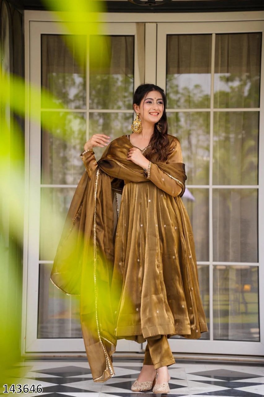 Designer 3-Piece Set – Top, Pent & Dupatta