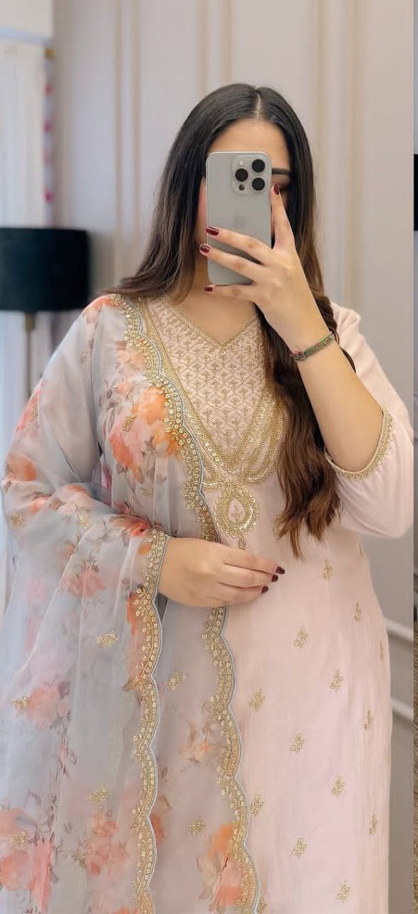 Premium Pakistan Style Chanderi Suit – Elegant & Lightweight