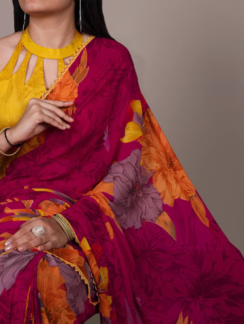 Weightless Marble Texture Saree – Floral Print with Lace Border & Banglori Blouse